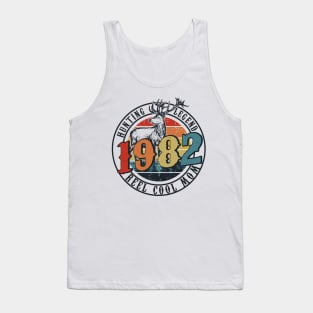 Funny Reel Cool Mom Hunting 1982 Lengend Father's Day Gift Tank Top